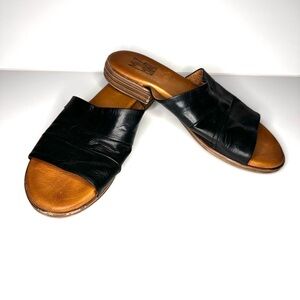 Miz Mooz Leather Sandal Slide Size 38/7 Slip On Black Made in Portugal